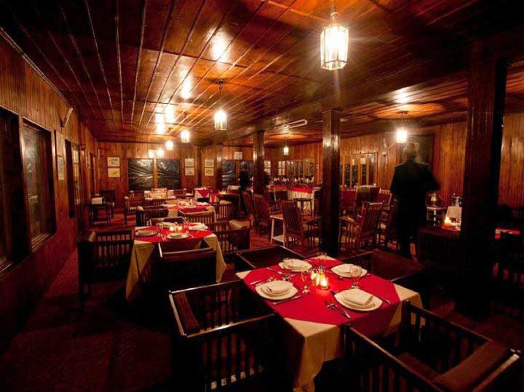 Nedous Hotel Gulmarg Exterior photo